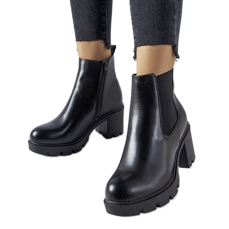 Bottines noires à talon épais de Tobiassen le noir