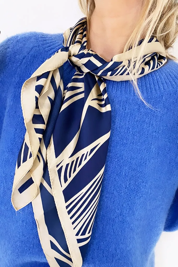 Foulard bleu et beige