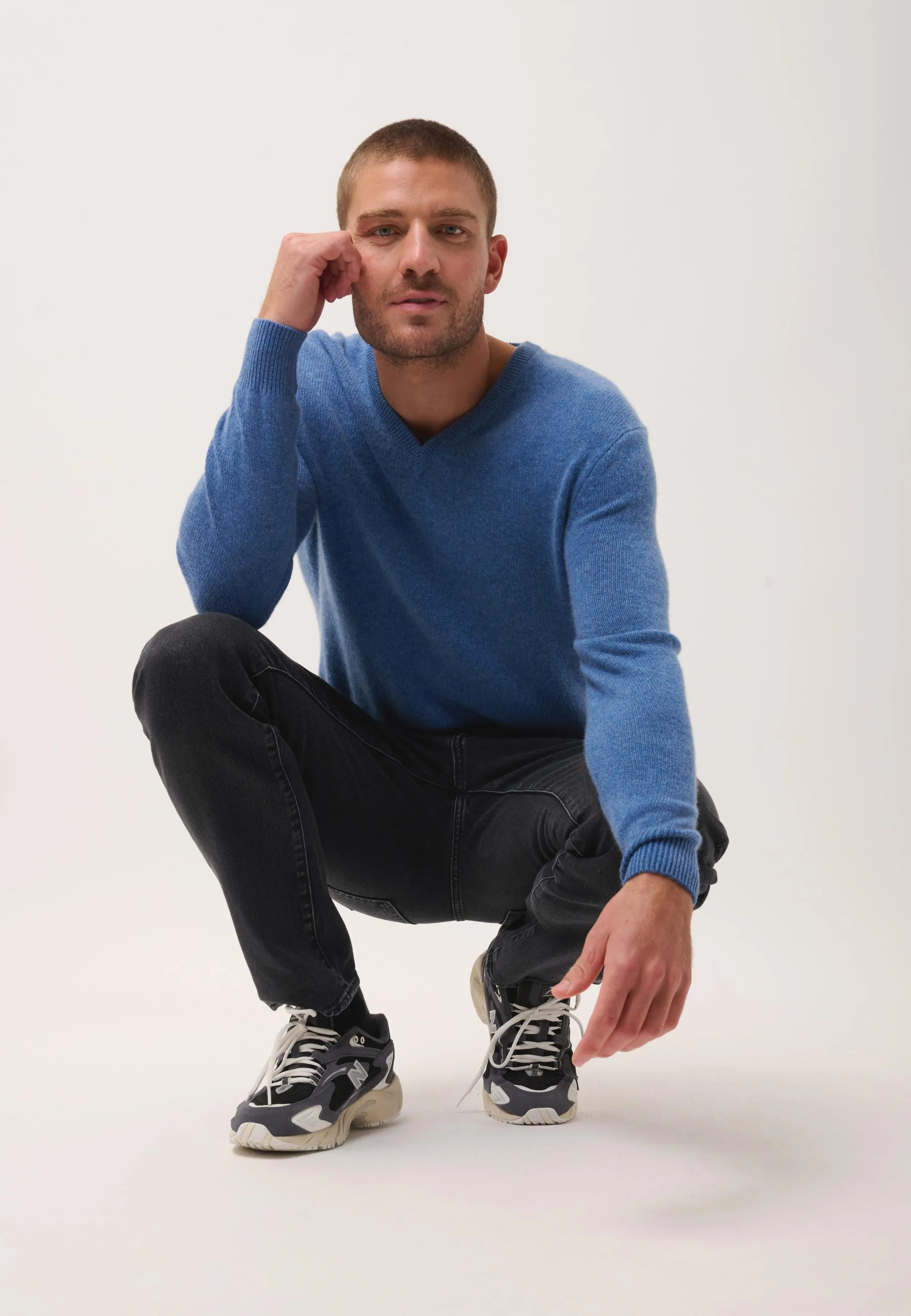 NATHAN  pull col v bleu denim