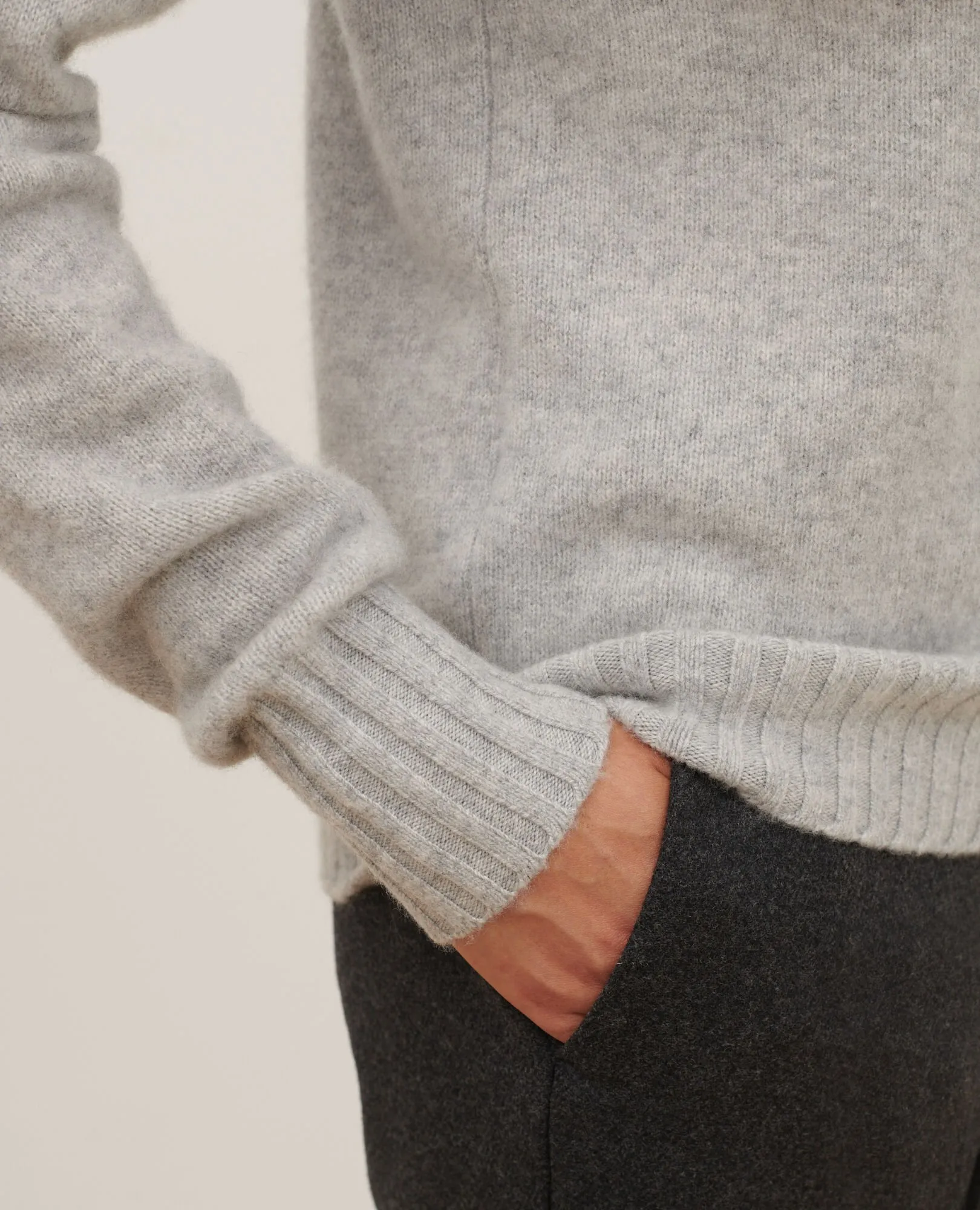 Pull col montant en cachemire