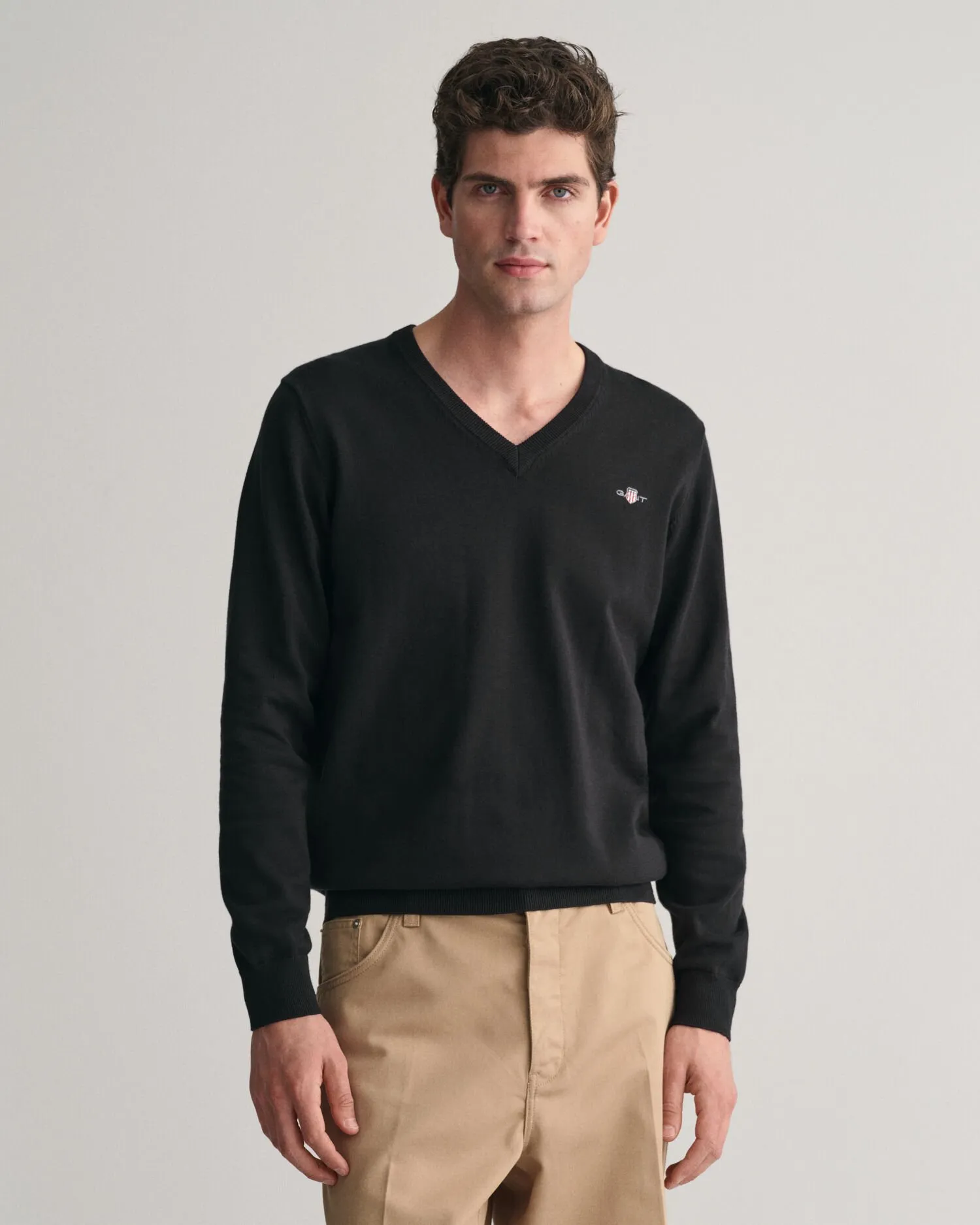 Pull col V en coton classique